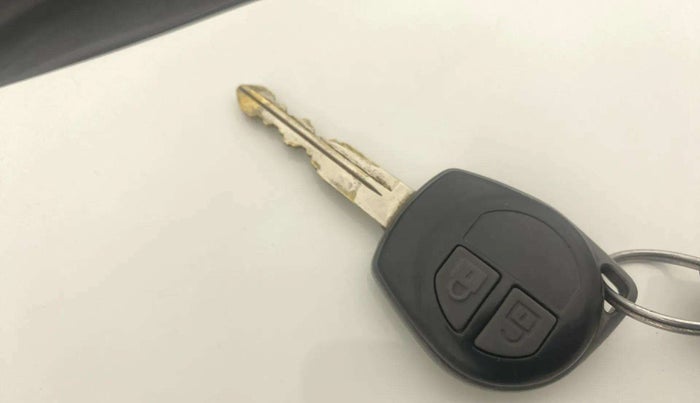 2017 Maruti Wagon R 1.0 VXI, Petrol, Manual, 59,954 km, Key Close Up
