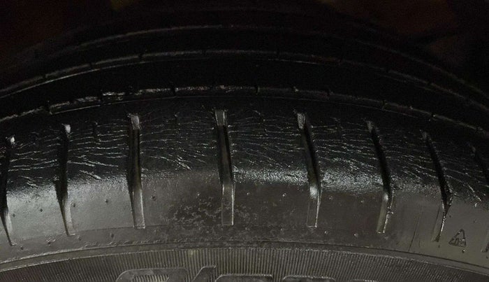 2018 Maruti Baleno RS 1.0 PETROL, Petrol, Manual, 33,509 km, Right Front Tyre Tread
