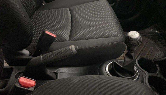 2017 Honda BR-V 1.5L I-VTEC S, Petrol, Manual, 37,029 km, Gear Lever