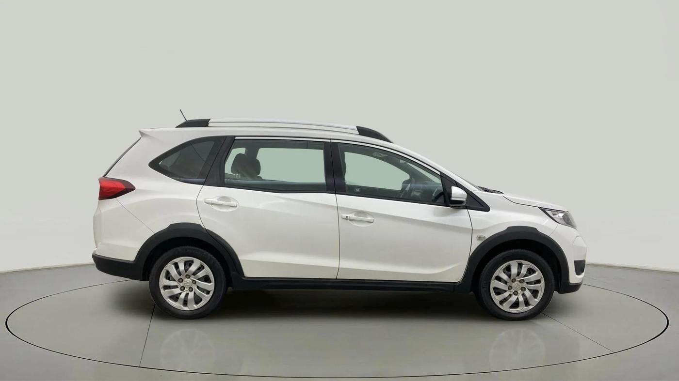 2017 Honda BR-V 1.5L I-VTEC S, Petrol, Manual, 37,034 km, Right Side View