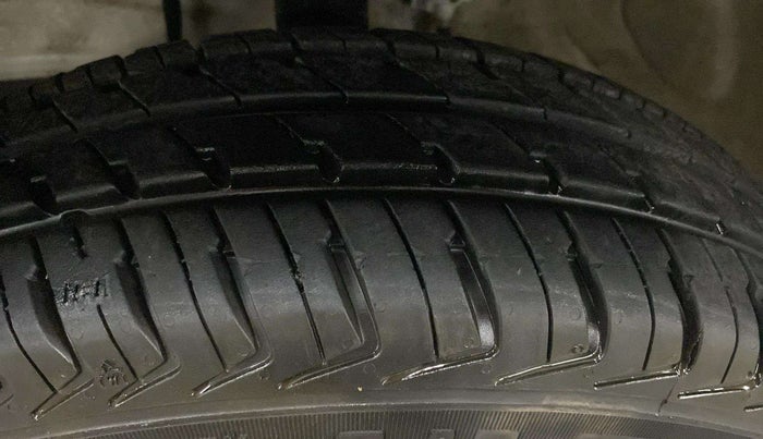 2024 Maruti Alto K10 LXI, Petrol, Manual, 2,155 km, Left Front Tyre Tread