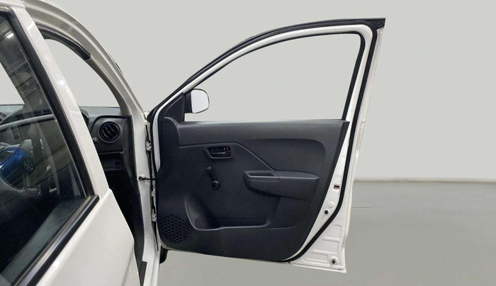 2024 Maruti Alto K10 LXI, Petrol, Manual, 2,155 km, RHS Front Door