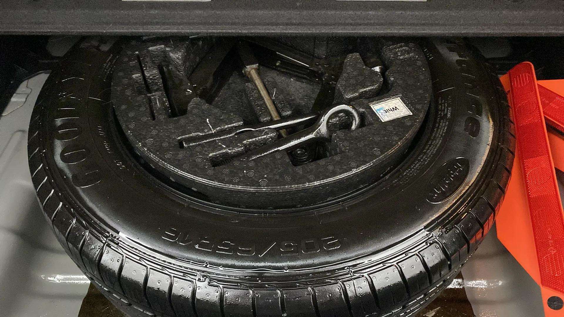 Spare-Tyre-22