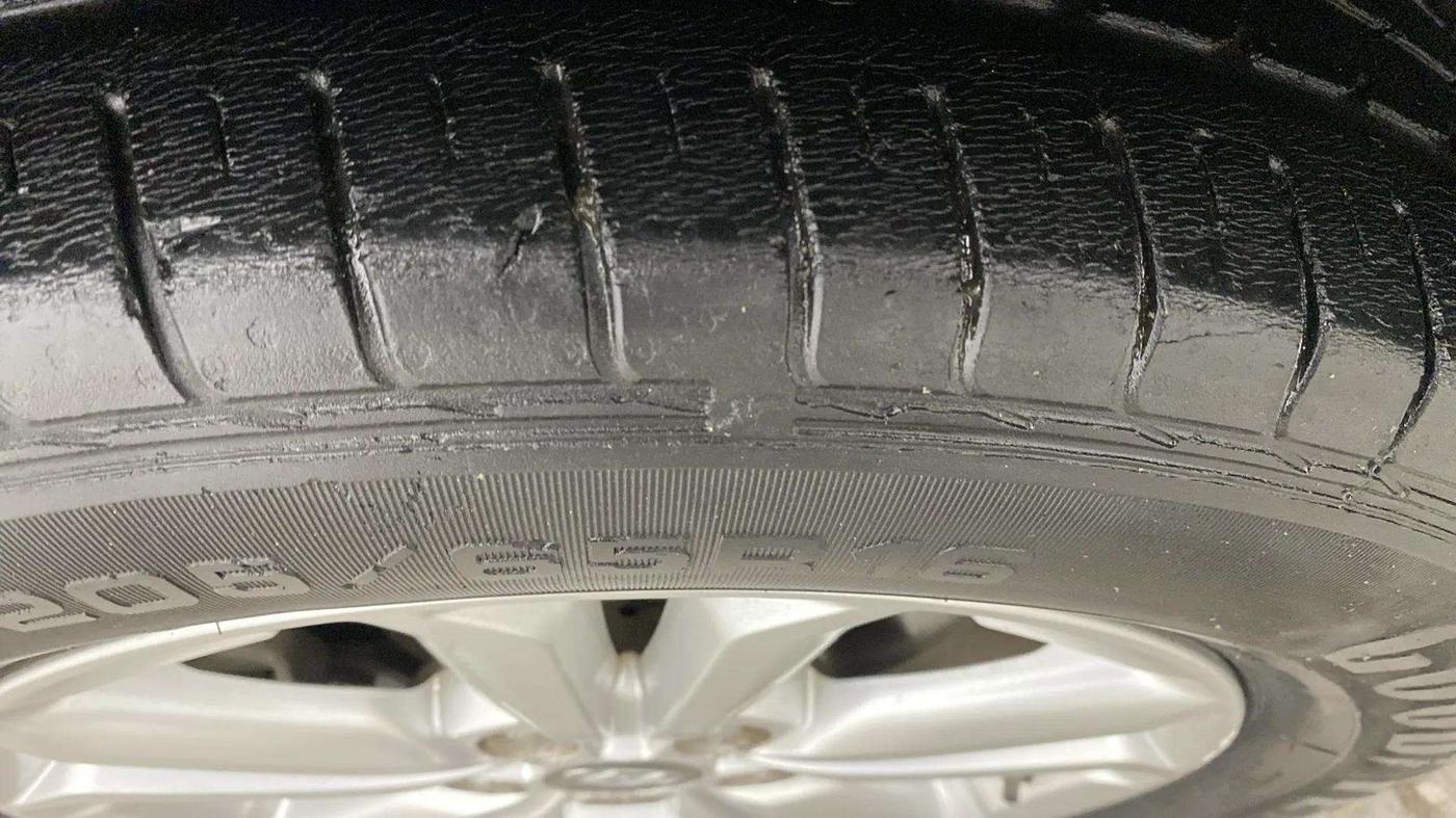 2017 Hyundai Creta SX PLUS 1.6 PETROL, Petrol, Manual, 46,500 km, Left Front Tyre Tread