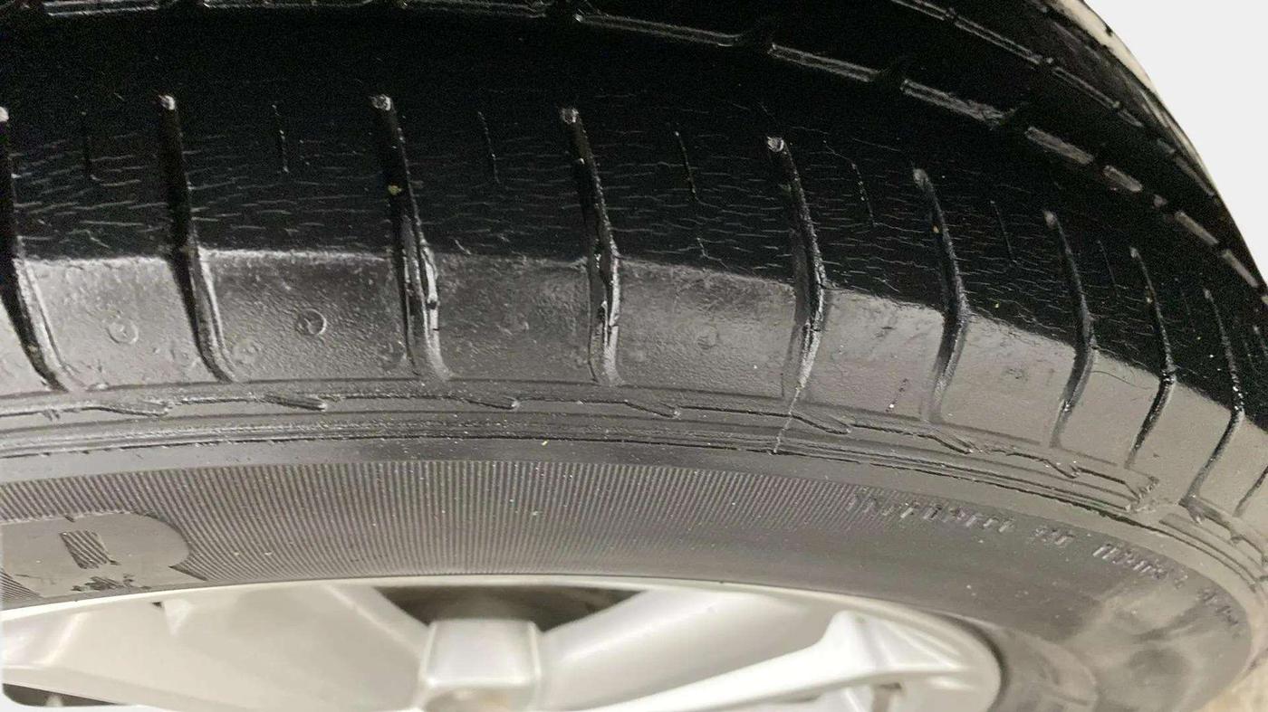2017 Hyundai Creta SX PLUS 1.6 PETROL, Petrol, Manual, 46,500 km, Left Rear Tyre Tread