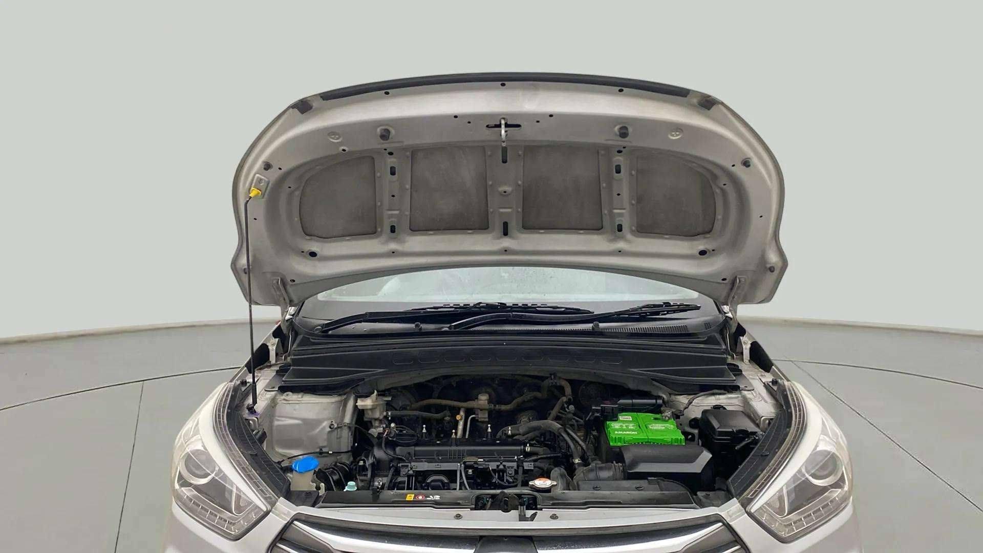Engine-Full-View-With-Bonnet-Open-13