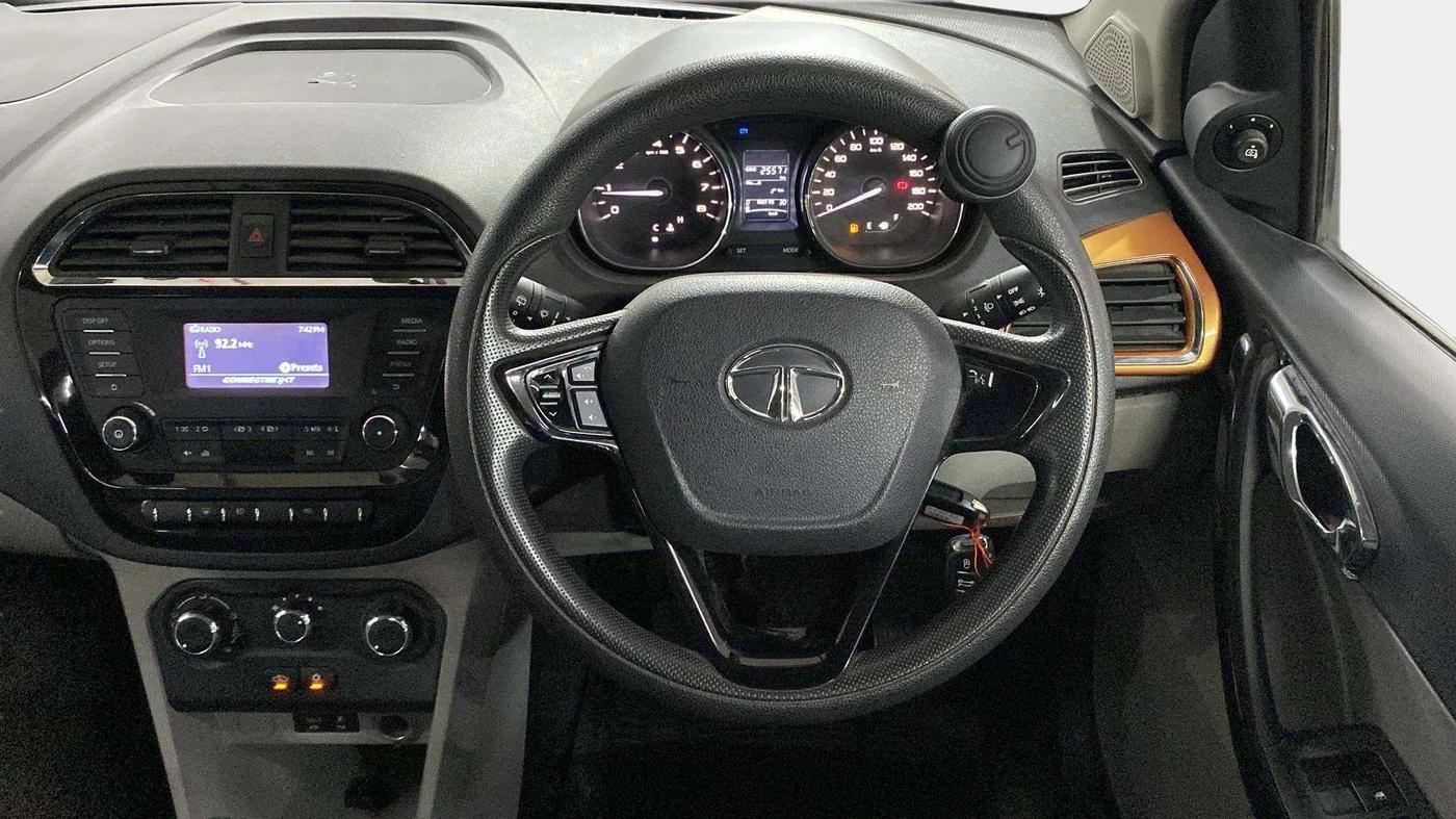 2018 Tata Tiago XZ PETROL, Petrol, Manual, 25,872 km, Steering Wheel Close Up