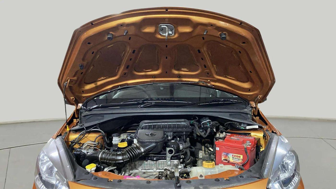 2018 Tata Tiago XZ PETROL, Petrol, Manual, 25,872 km, Open Bonet