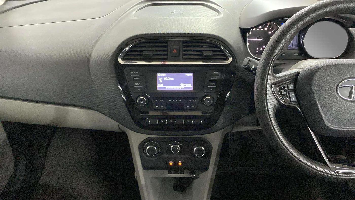 2018 Tata Tiago XZ PETROL, Petrol, Manual, 25,872 km, Air Conditioner