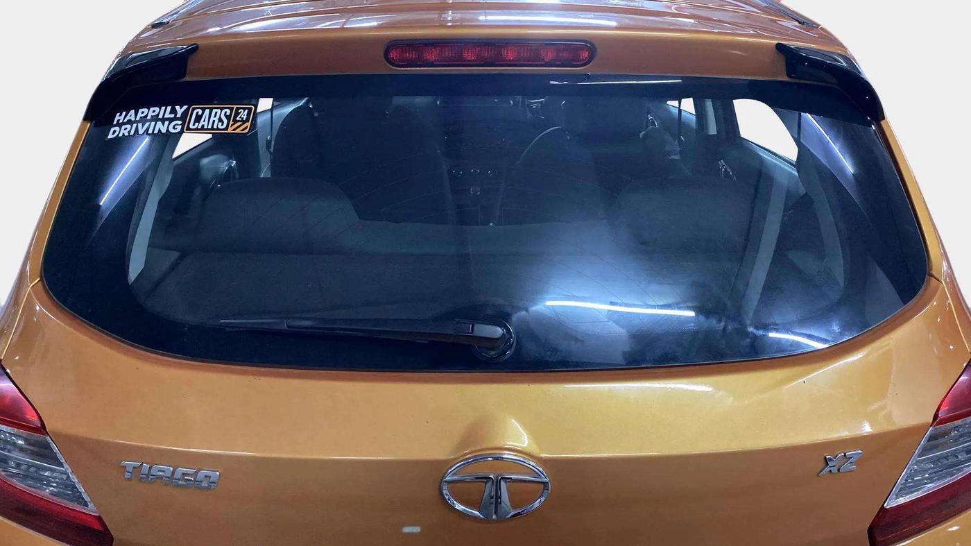 2018 Tata Tiago XZ PETROL, Petrol, Manual, 25,872 km, Rear Windshield