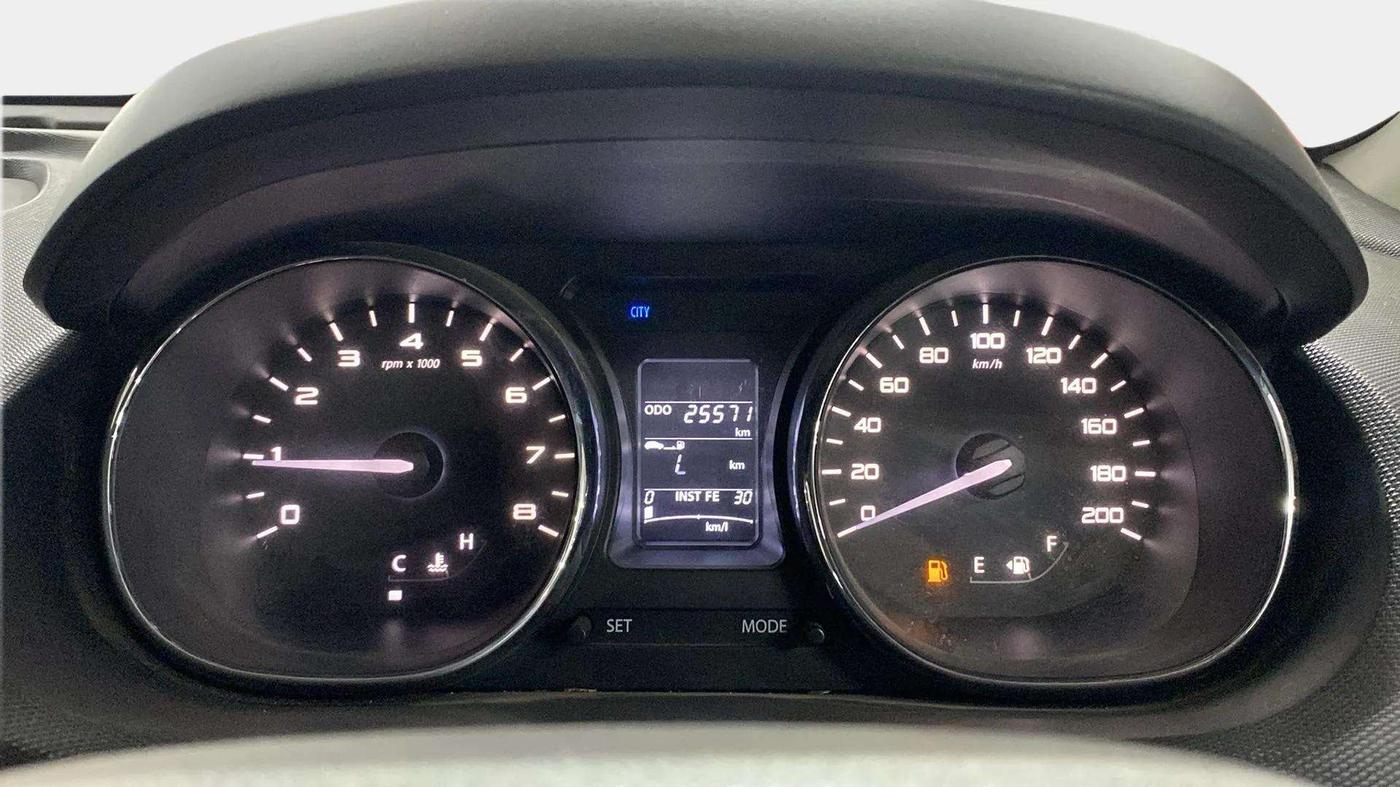 2018 Tata Tiago XZ PETROL, Petrol, Manual, 25,872 km, Odometer Image