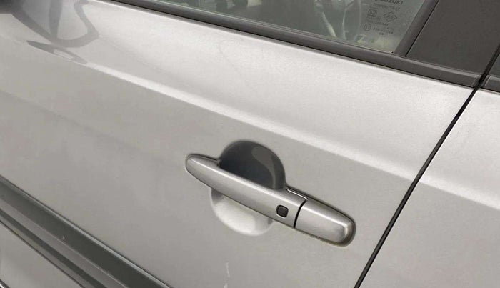 2021 Maruti IGNIS ZETA 1.2, Petrol, Manual, 30,862 km, Front passenger door - Slightly dented