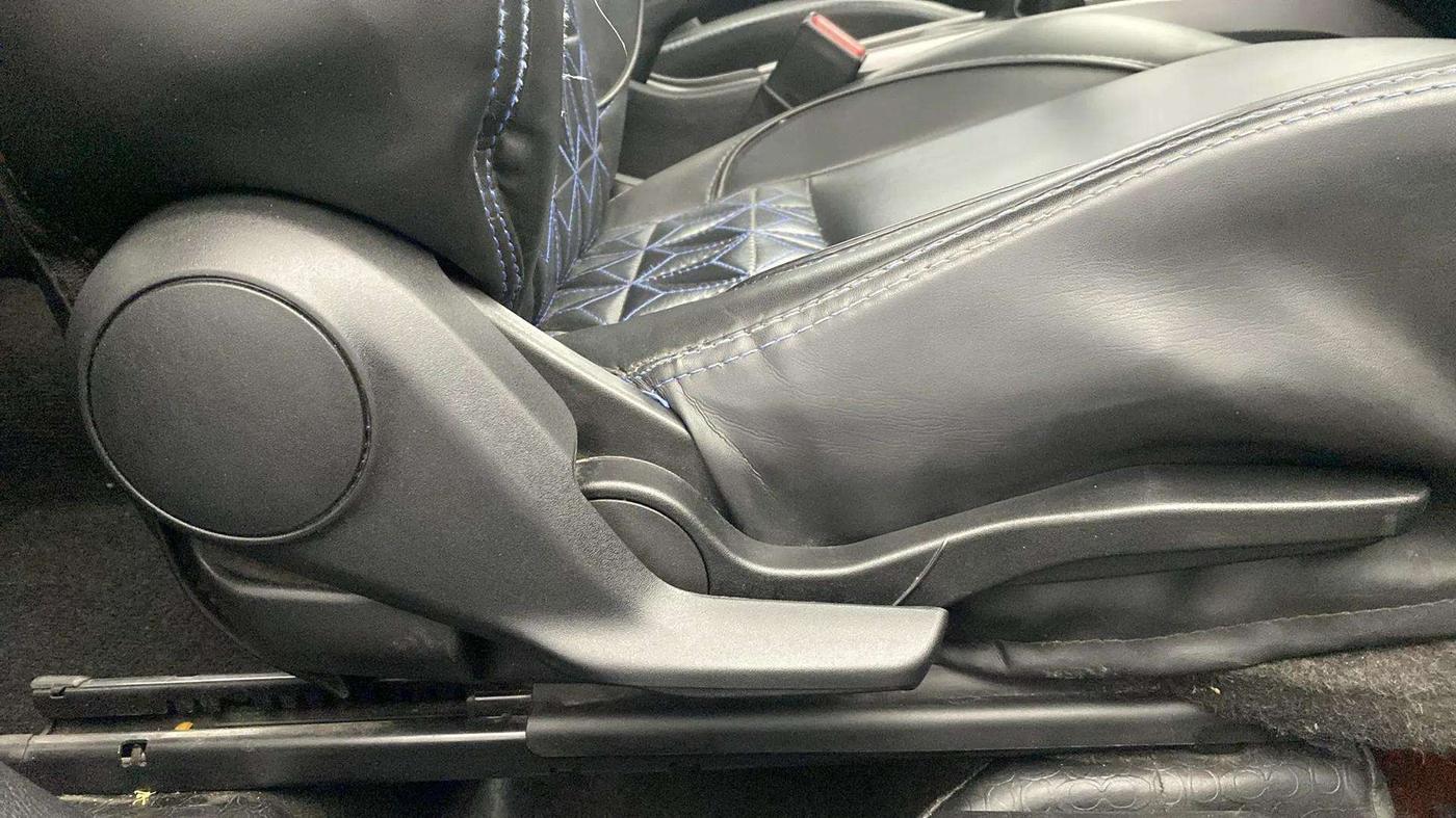 2021 Maruti Baleno ZETA PETROL 1.2, Petrol, Manual, 75,842 km, Driver Side Adjustment Panel