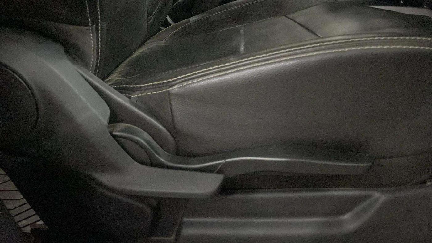 2020 Maruti XL6 ALPHA AT, Petrol, Automatic, 44,785 km, Driver Side Adjustment Panel