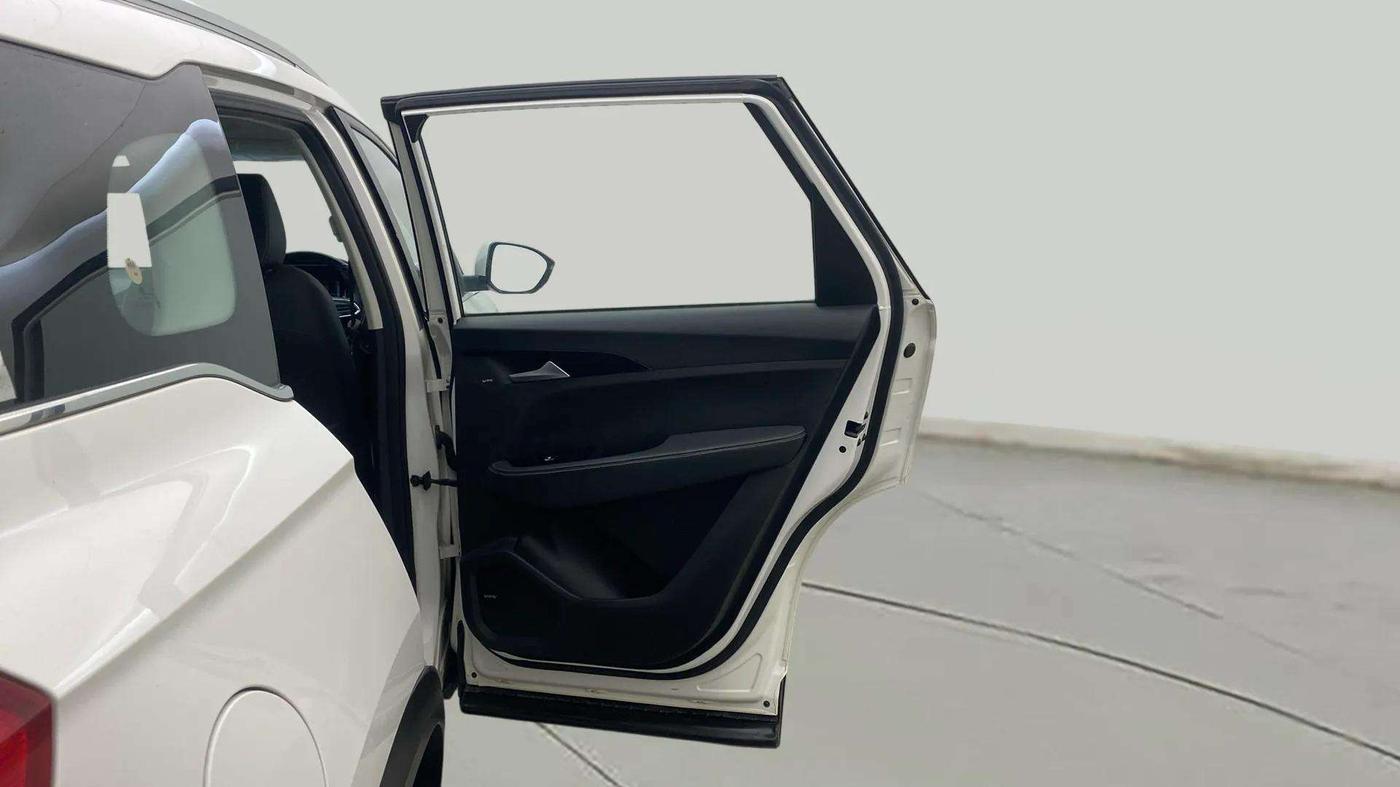 2019 MG HECTOR SHARP HYBRID 1.5 PETROL, Petrol, Manual, 34,600 km, RHS Rear Door