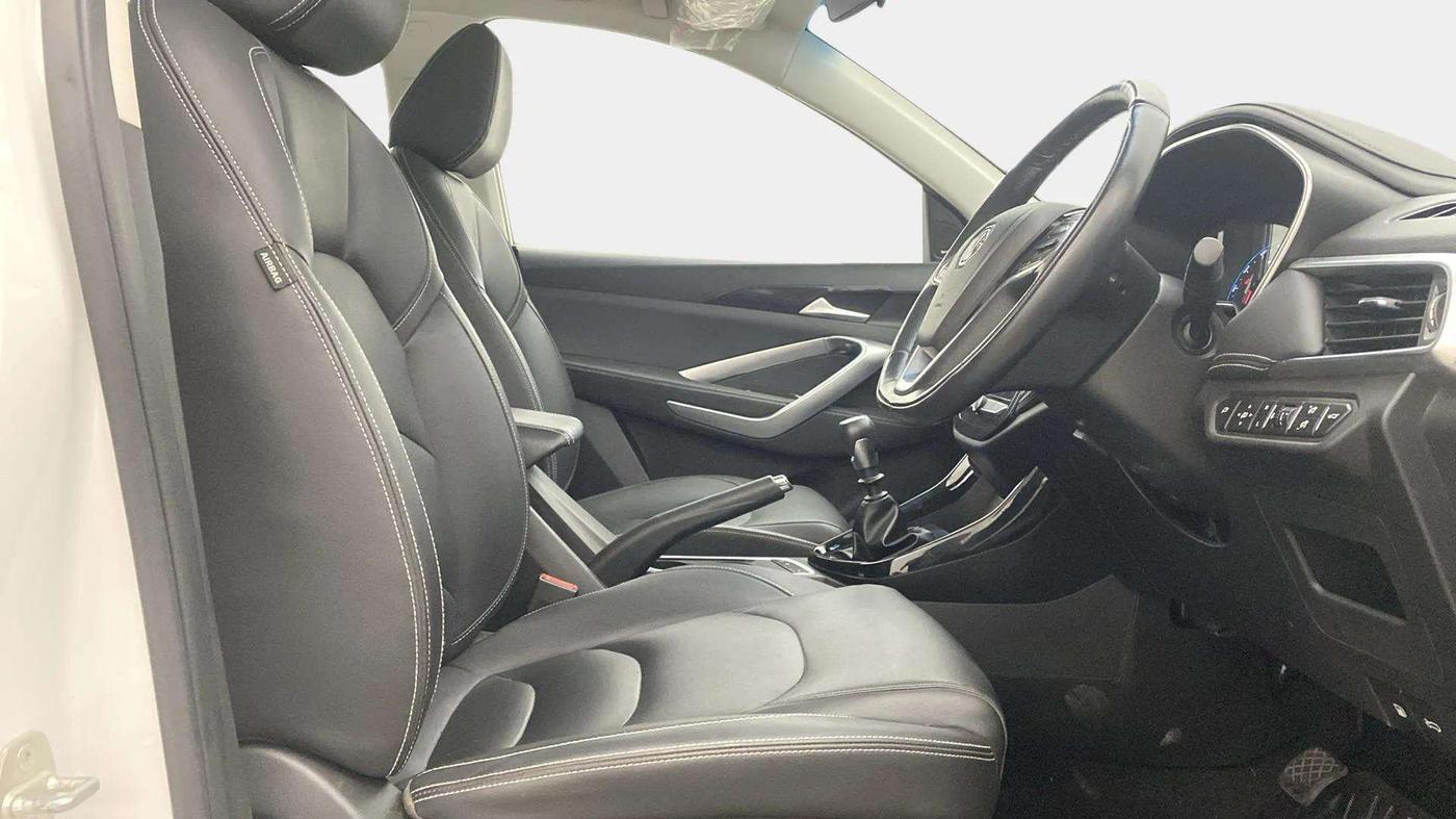 2019 MG HECTOR SHARP HYBRID 1.5 PETROL, Petrol, Manual, 34,600 km, Right Side Front Door Cabin