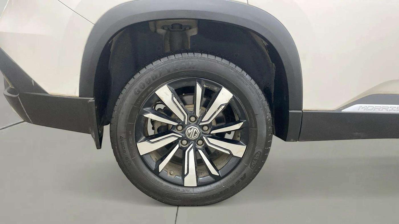2019 MG HECTOR SHARP HYBRID 1.5 PETROL, Petrol, Manual, 34,600 km, Right Rear Wheel