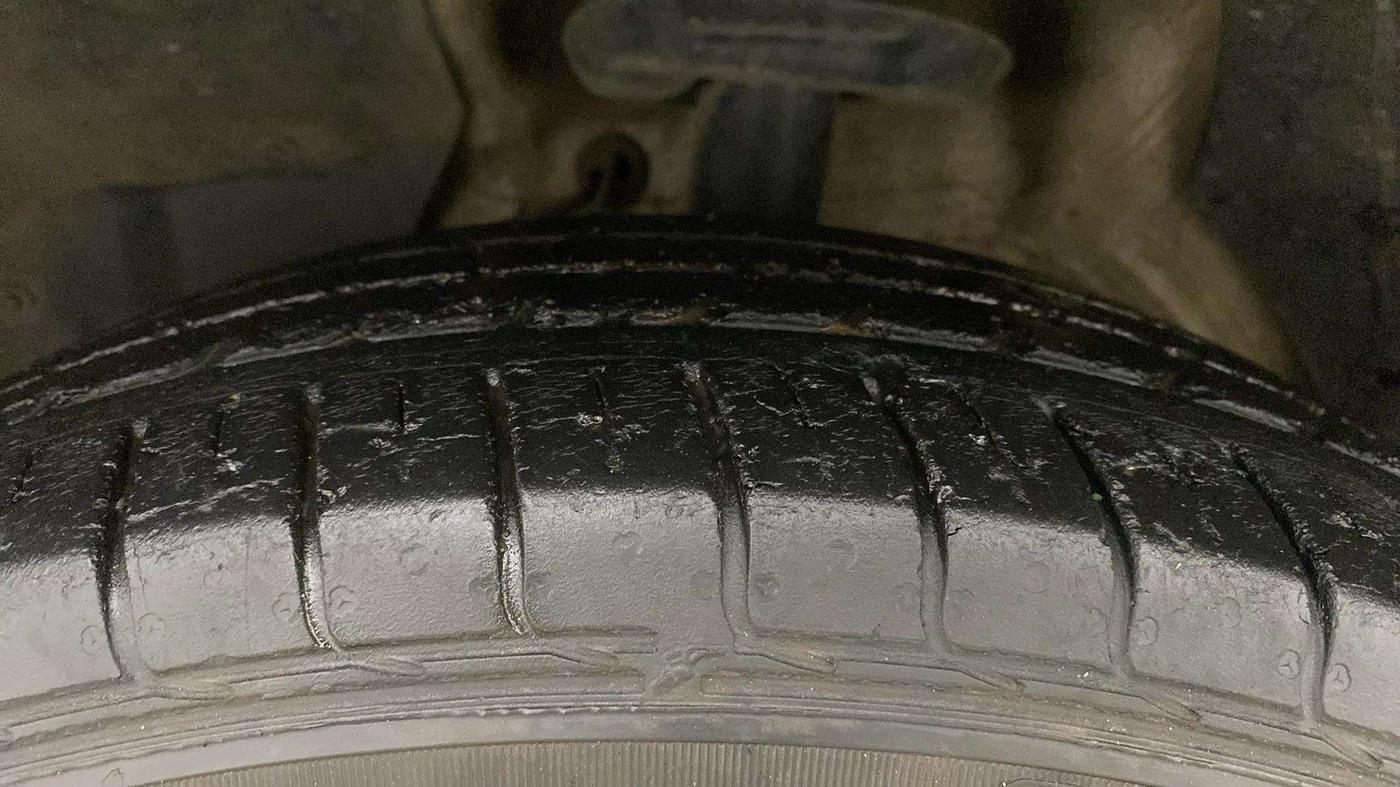 2019 MG HECTOR SHARP HYBRID 1.5 PETROL, Petrol, Manual, 34,600 km, Left Front Tyre Tread