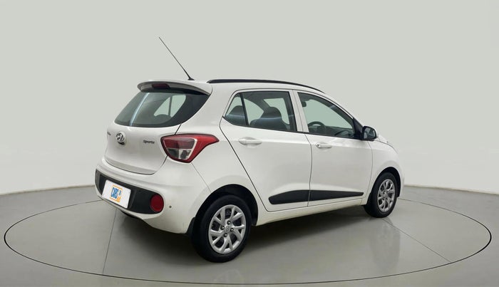 2018 Hyundai Grand i10 SPORTZ 1.2 KAPPA VTVT, Petrol, Manual, 48,711 km, Right Back Diagonal