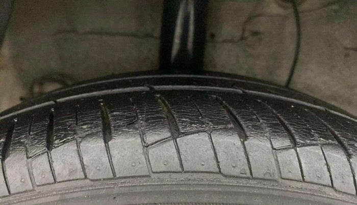 2018 Hyundai Grand i10 SPORTZ 1.2 KAPPA VTVT, Petrol, Manual, 48,711 km, Right Rear Tyre Tread