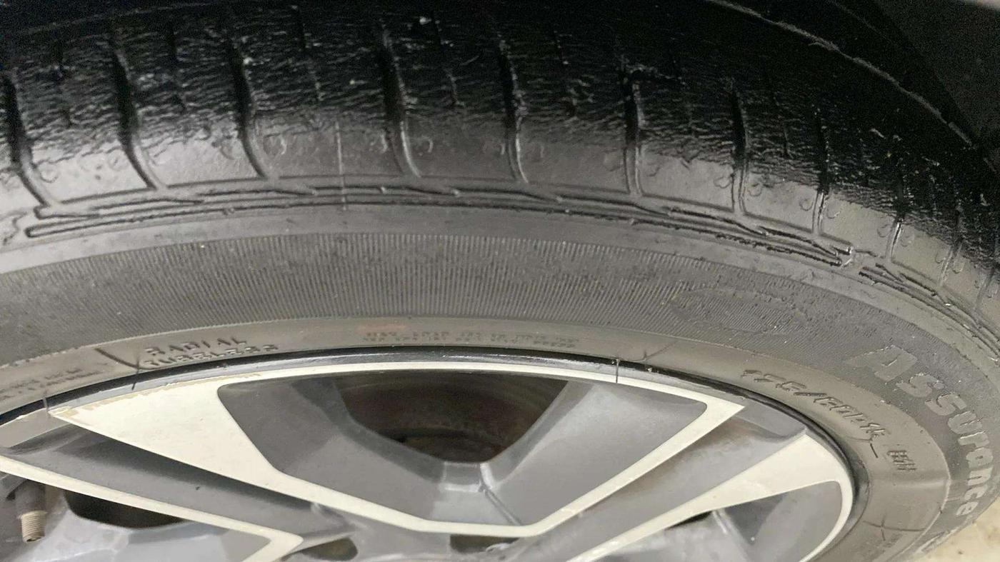 2021 Tata Tiago XZA PLUS PETROL, Petrol, Automatic, 41,370 km, Left Front Tyre Tread