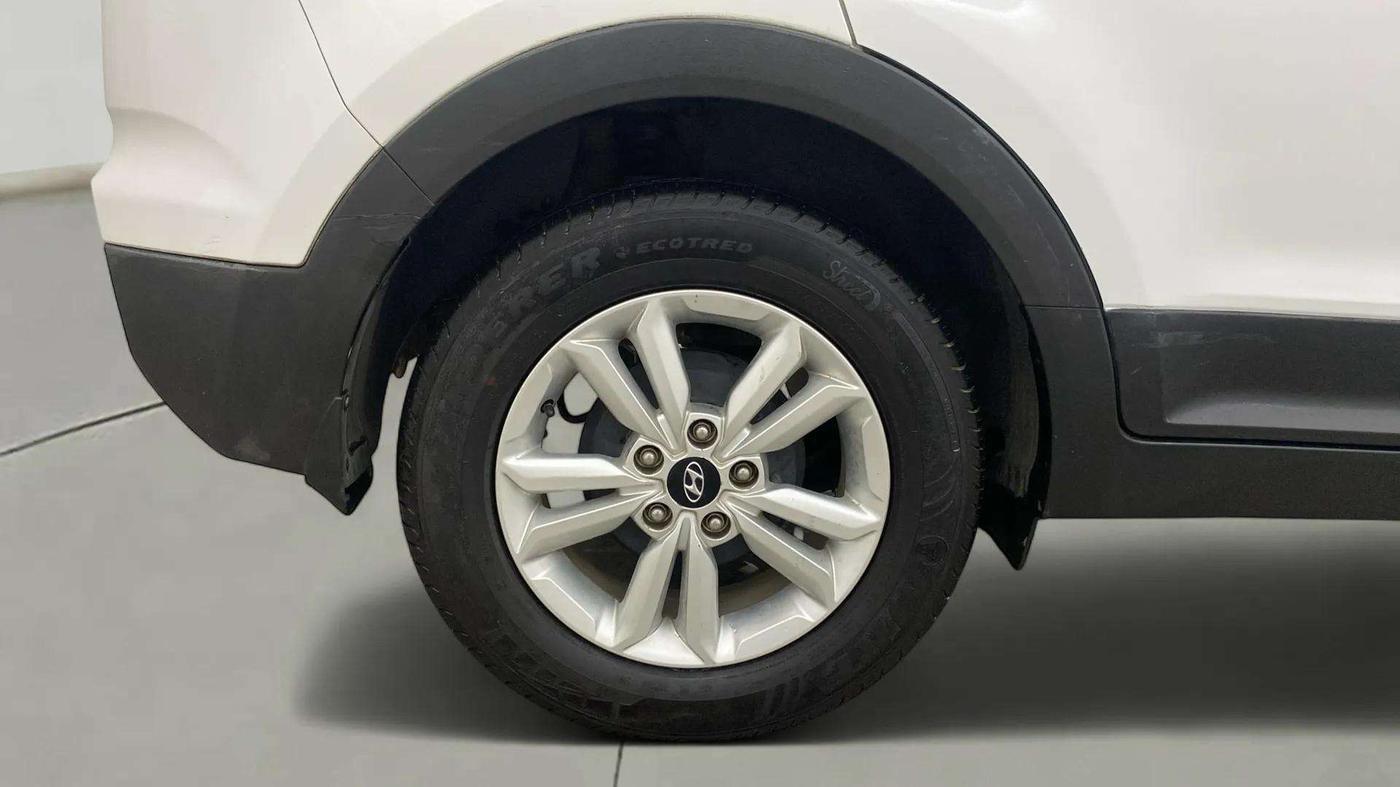 2016 Hyundai Creta SX PLUS 1.6 PETROL, Petrol, Manual, 44,833 km, Right Rear Wheel