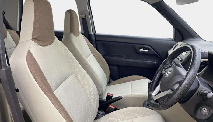 2019 Maruti New Wagon-R VXI 1.2, Petrol, Manual, 71,829 km, Right Side Front Door Cabin