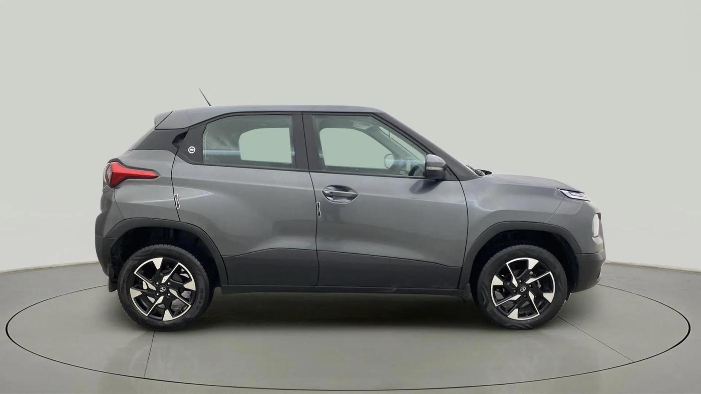2023 Tata PUNCH ACCOMPLISHED DAZZLE PACK MT, Petrol, Manual, 19,635 km, Right Side View