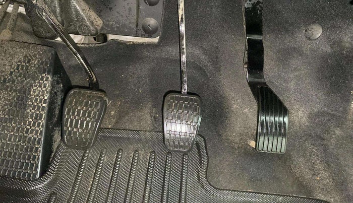 2023 Tata PUNCH ACCOMPLISHED DAZZLE PACK MT, Petrol, Manual, 19,511 km, Pedals