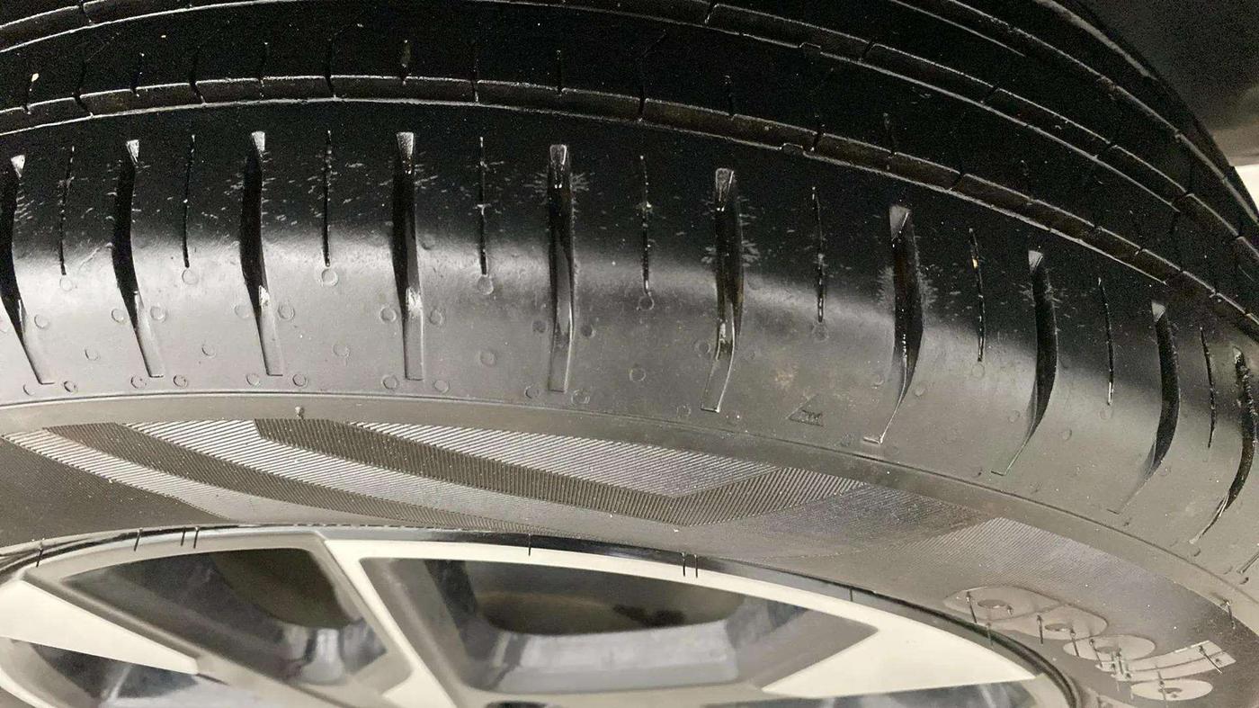 2023 Tata PUNCH ACCOMPLISHED DAZZLE PACK MT, Petrol, Manual, 19,635 km, Left Rear Tyre Tread
