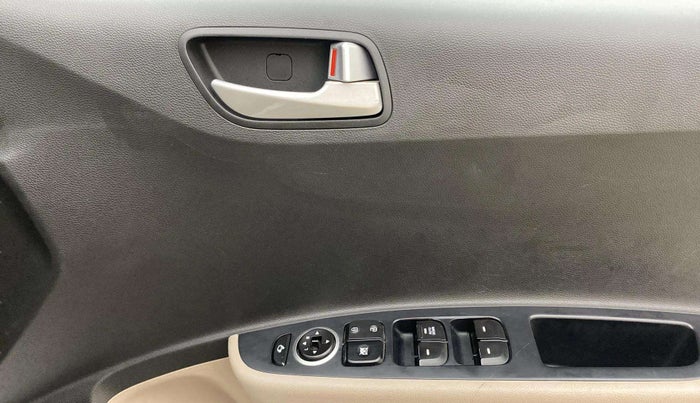 2016 Hyundai Xcent SX 1.2 (O), Petrol, Manual, 33,493 km, Driver Side Door Panels Control