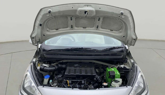 2016 Hyundai Xcent SX 1.2 (O), Petrol, Manual, 33,493 km, Open Bonet