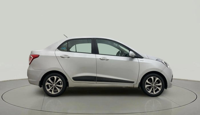 2016 Hyundai Xcent SX 1.2 (O), Petrol, Manual, 33,493 km, Right Side View