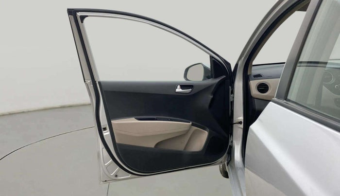 2016 Hyundai Xcent SX 1.2 (O), Petrol, Manual, 33,493 km, LHS Front Door