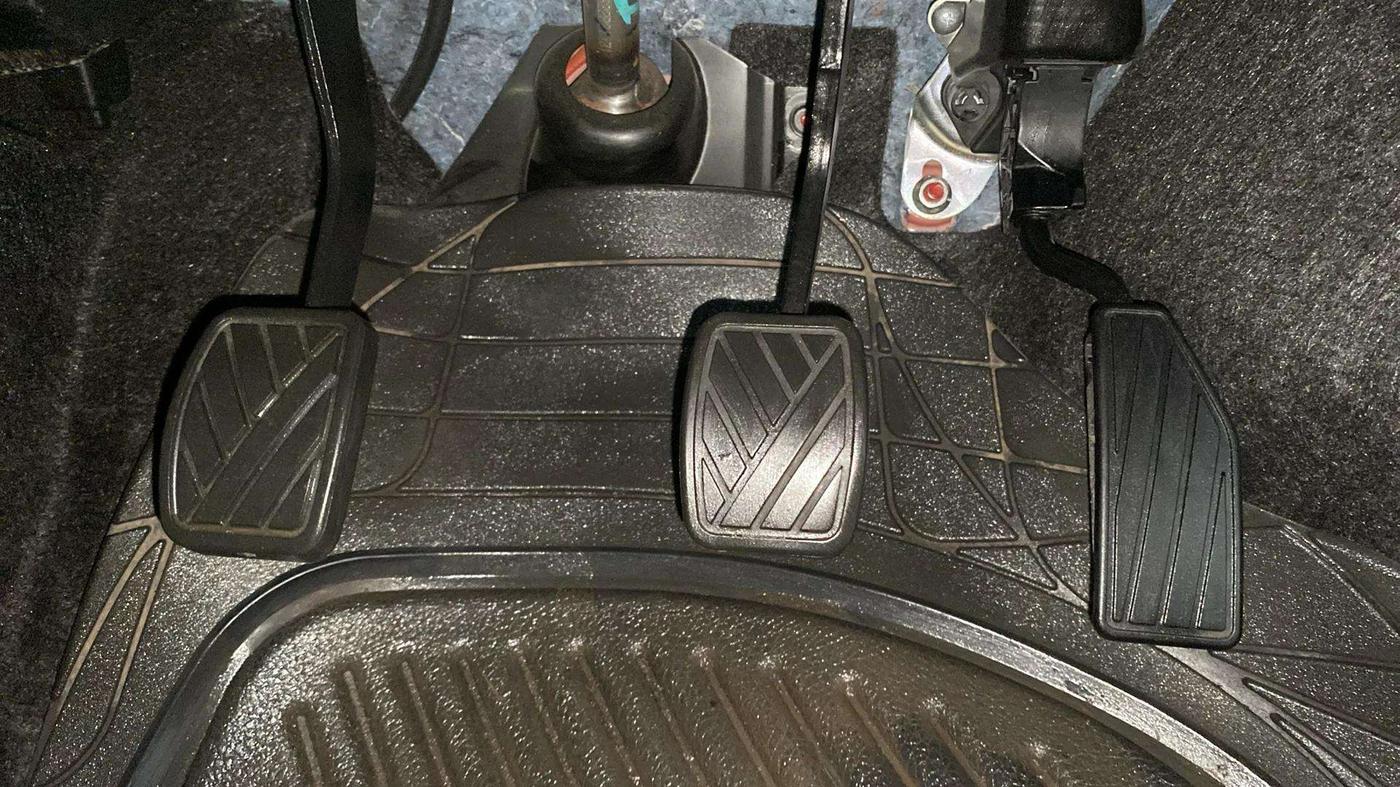 2022 Maruti Celerio VXI CNG, CNG, Manual, 17,312 km, Pedals