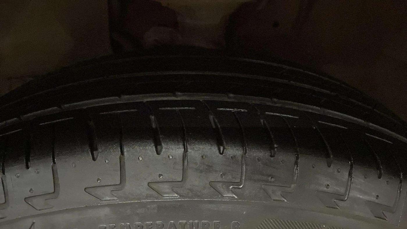 2022 Maruti Celerio VXI CNG, CNG, Manual, 17,312 km, Left Front Tyre Tread