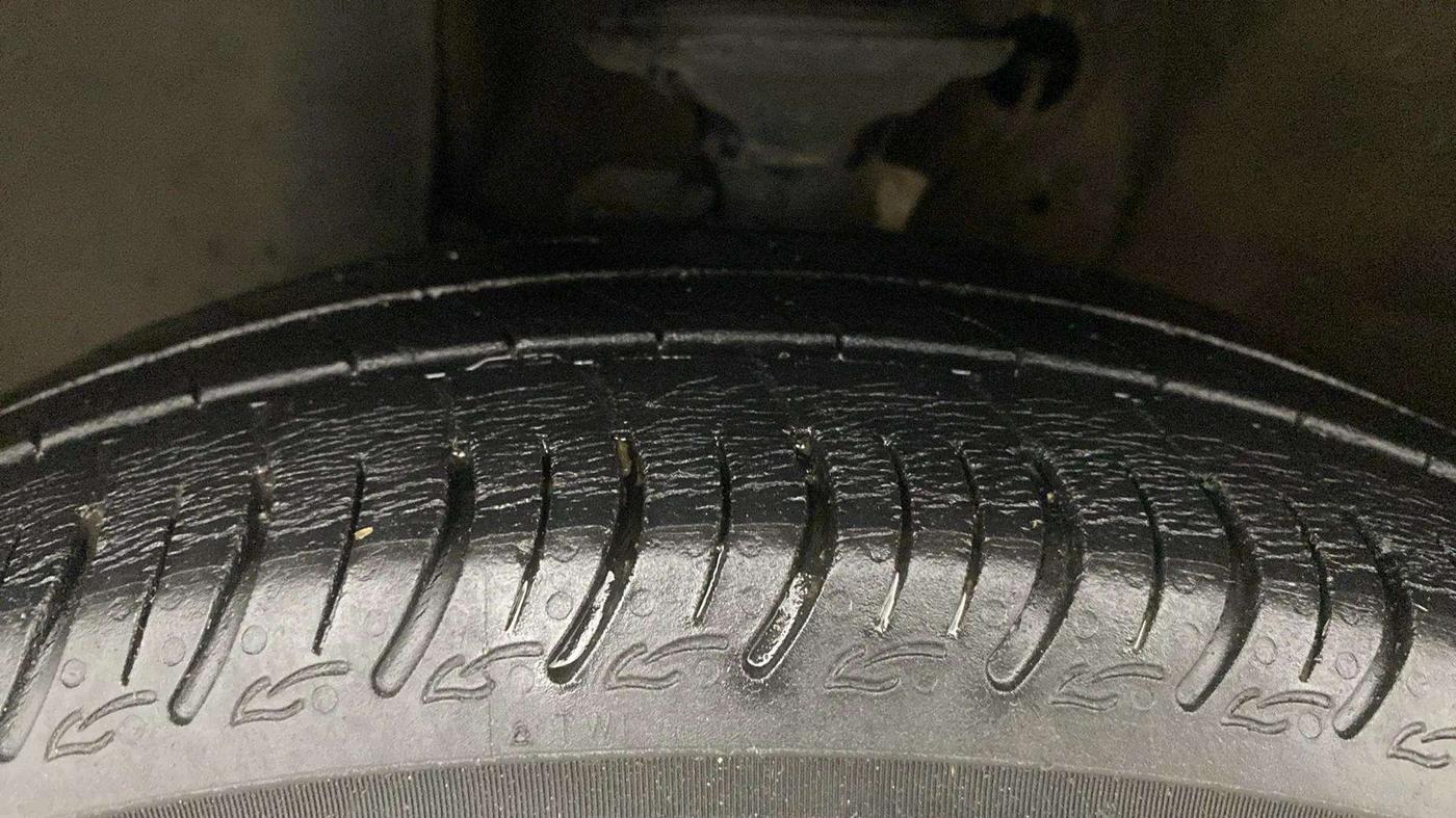 2022 Maruti New Wagon-R VXI CNG 1.0, CNG, Manual, 58,154 km, Left Front Tyre Tread