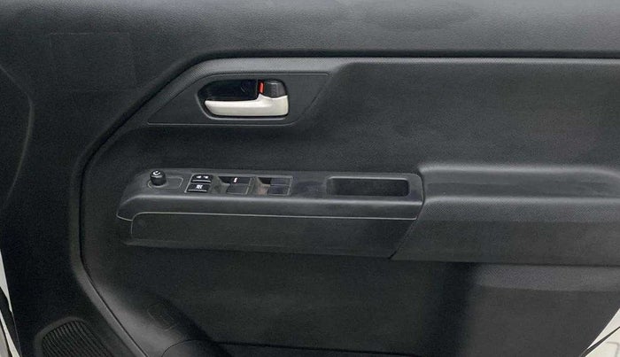 2022 Maruti New Wagon-R VXI CNG 1.0, CNG, Manual, 58,154 km, Driver Side Door Panels Control