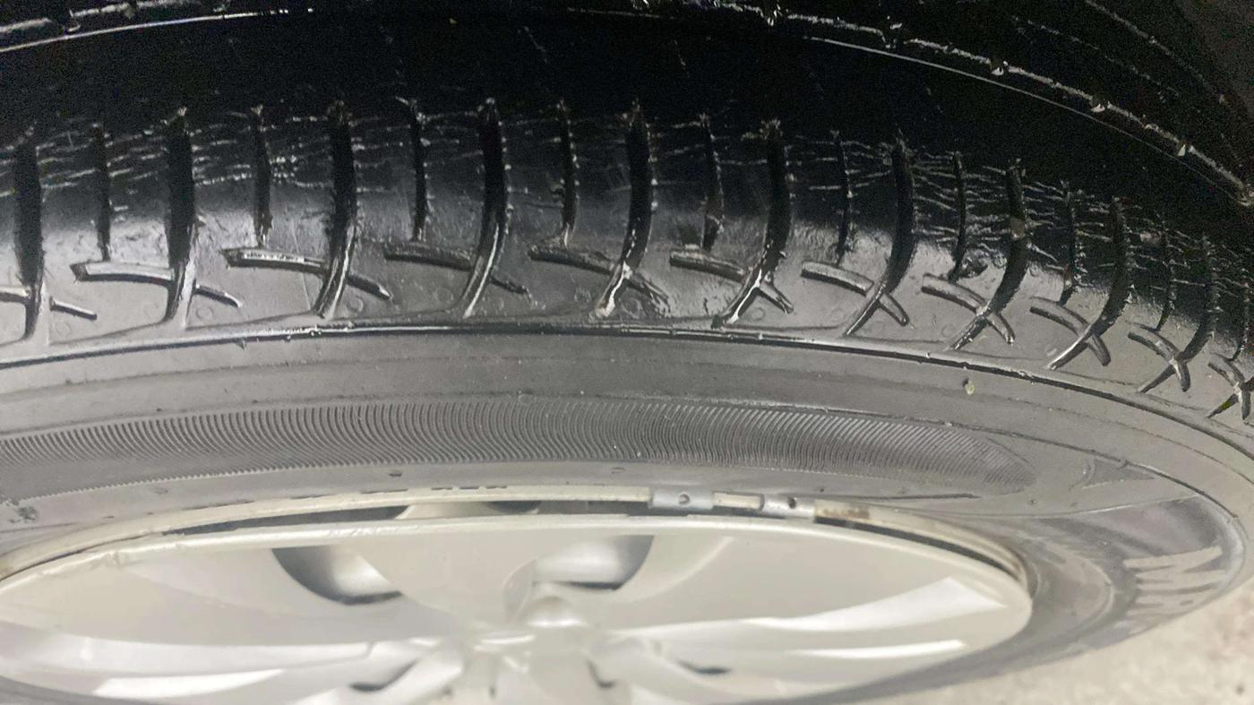 2017 Maruti Baleno SIGMA PETROL 1.2, Petrol, Manual, 31,982 km, Left Front Tyre Tread