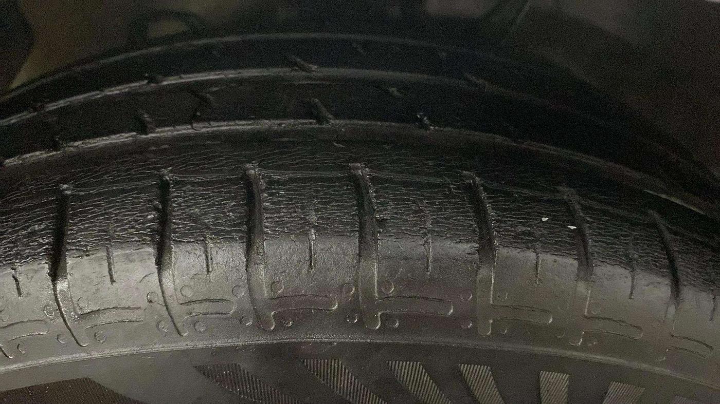 2019 Hyundai NEW SANTRO SPORTZ MT, Petrol, Manual, 95,575 km, Left Front Tyre Tread