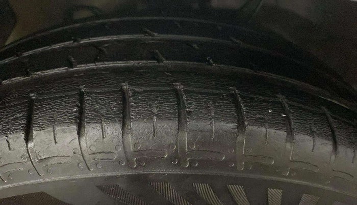2019 Hyundai NEW SANTRO SPORTZ MT, Petrol, Manual, 95,500 km, Left Front Tyre Tread