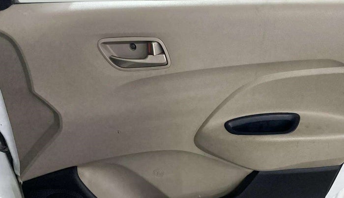 2019 Hyundai NEW SANTRO SPORTZ MT, Petrol, Manual, 95,500 km, Driver Side Door Panels Control