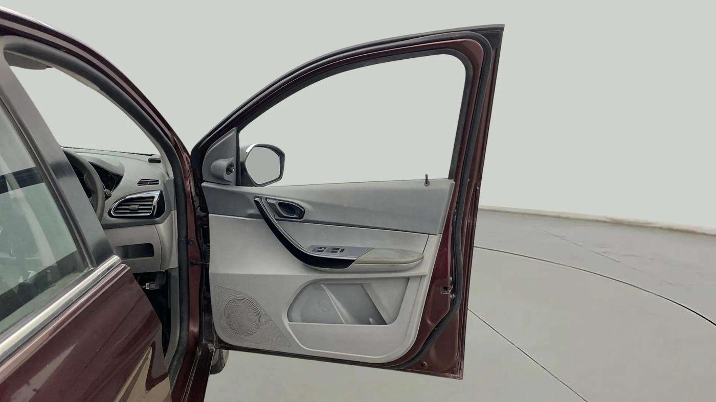 2020 Tata TIGOR XZ PETROL, Petrol, Manual, 49,118 km, RHS Front Door