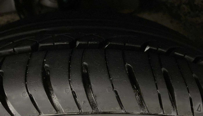 2020 Tata TIGOR XZ PETROL, Petrol, Manual, 49,032 km, Left Front Tyre Tread