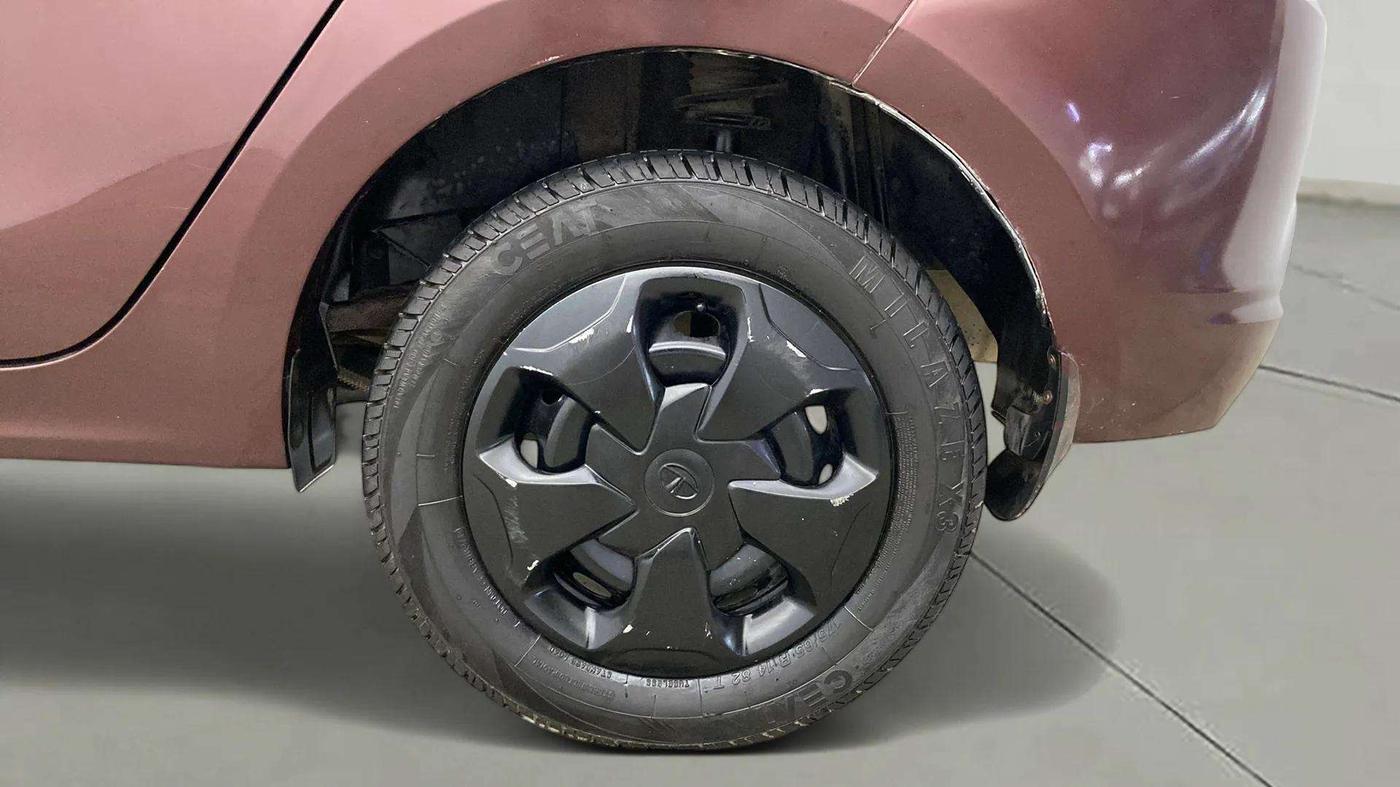 2020 Tata TIGOR XZ PETROL, Petrol, Manual, 49,118 km, Left Rear Wheel