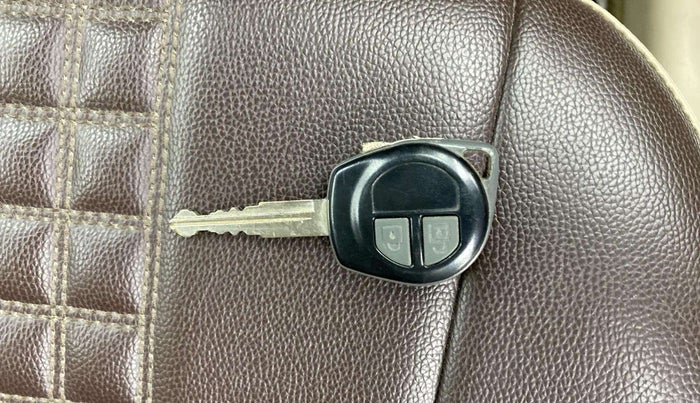 2017 Maruti Swift Dzire VXI (O), Petrol, Manual, 26,286 km, Key Close Up