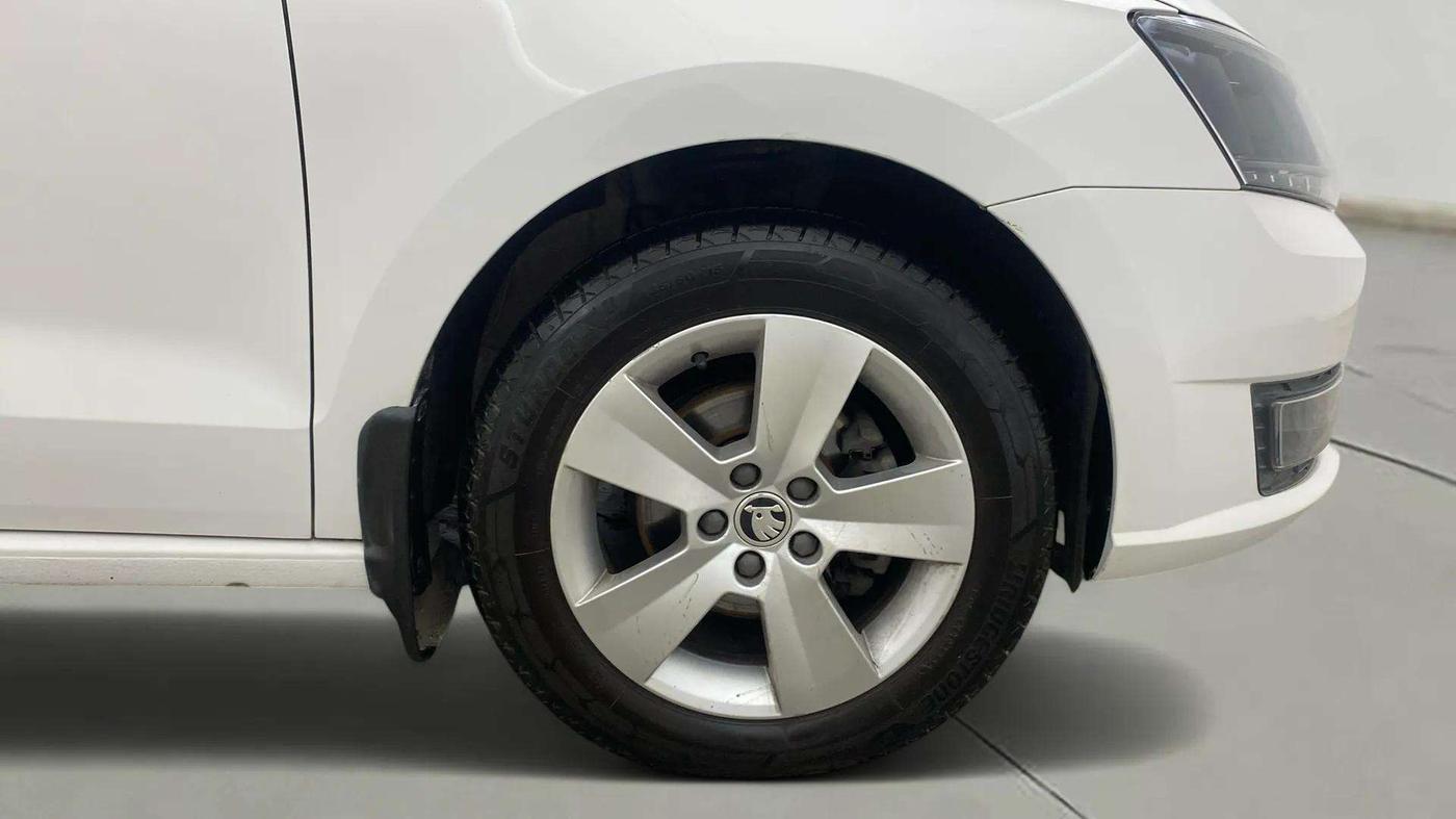2019 Skoda Rapid AMBITION 1.5 TDI, Diesel, Manual, 72,557 km, Right Front Wheel