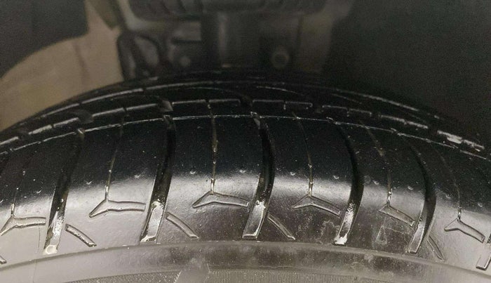 2019 Skoda Rapid AMBITION 1.5 TDI, Diesel, Manual, 72,557 km, Right Front Tyre Tread