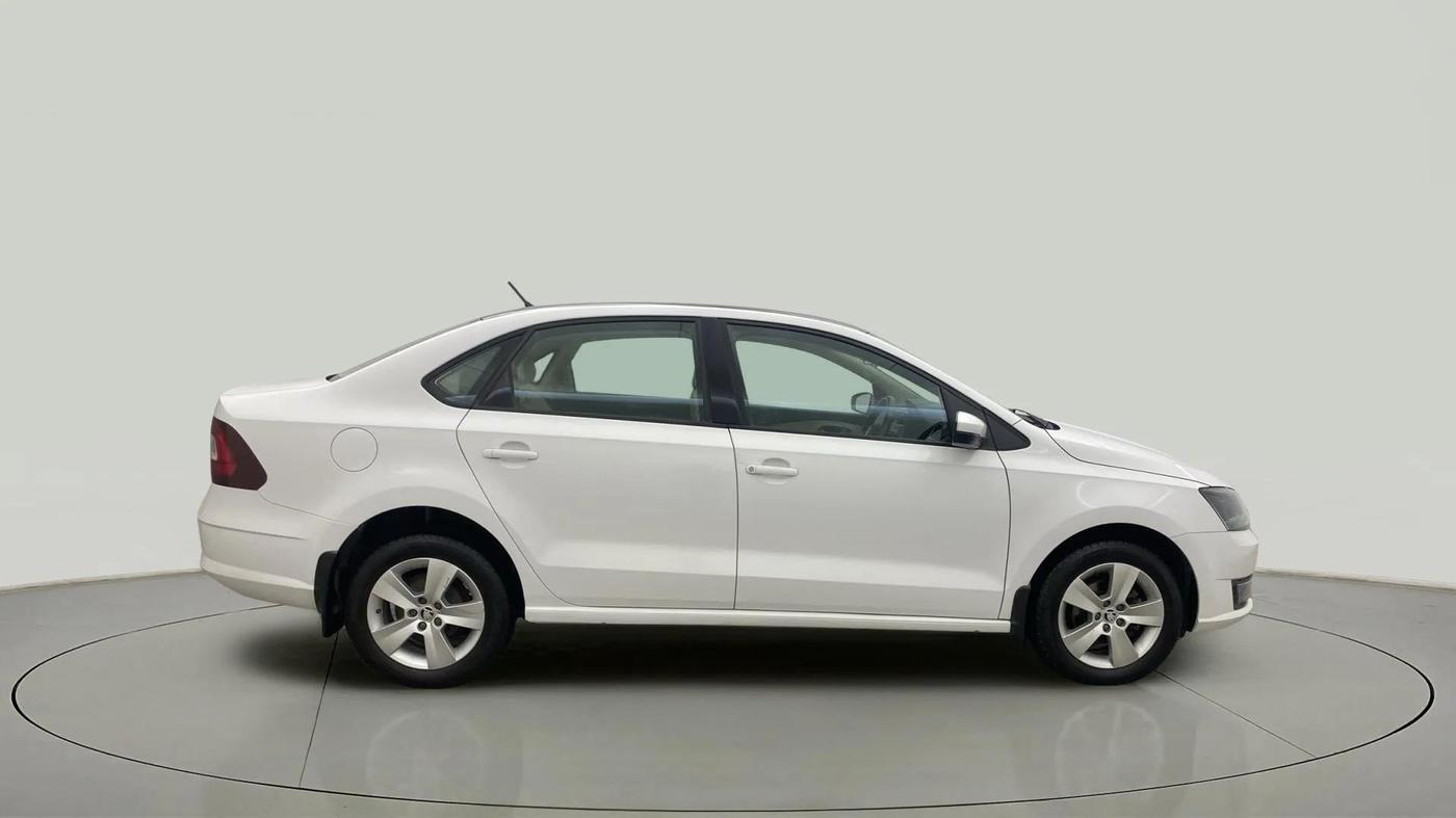 2019 Skoda Rapid AMBITION 1.5 TDI, Diesel, Manual, 72,557 km, Right Side View