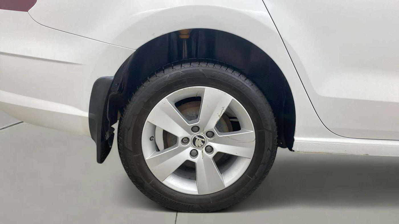 2019 Skoda Rapid AMBITION 1.5 TDI, Diesel, Manual, 72,557 km, Right Rear Wheel